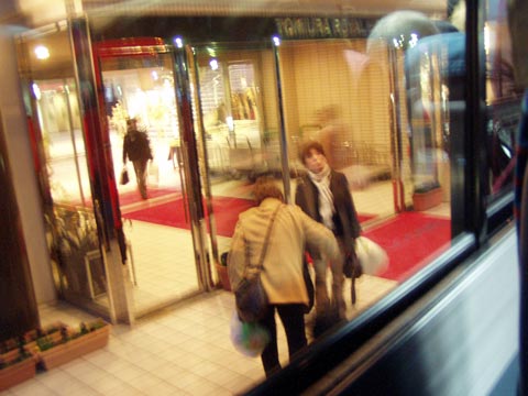 1P2220099w.jpg(34742 byte)