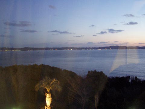3P2220104w.jpg(15587 byte)
