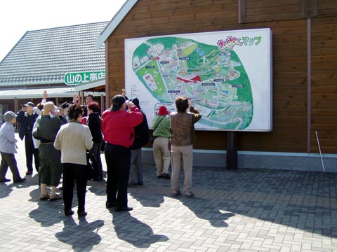 1P2230133_w.jpg(41788 byte)