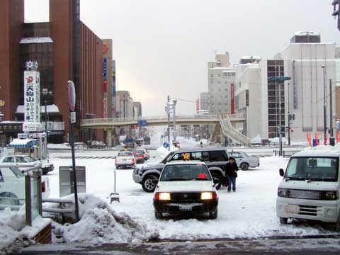 1P2210001_w.jpg(26122 byte)