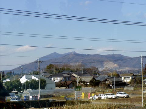 3P2210018_w.jpg(31907 byte)